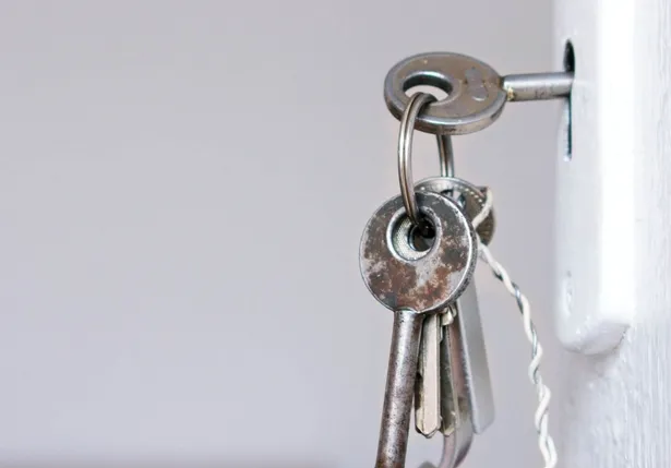 Image illustrant mise en demeure du serrurier en cas de travaux inachevés